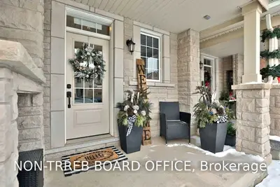 200 Beaveridge Avenue, Oakville, ON L6H 0M7