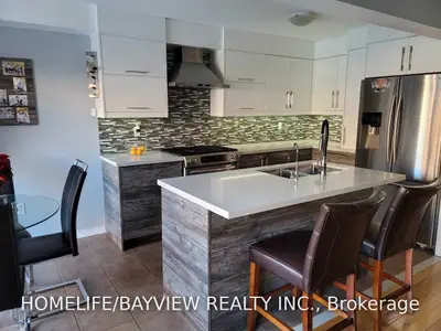 35 Woodcote Crescent, Halton Hills, ON L7G 6M2