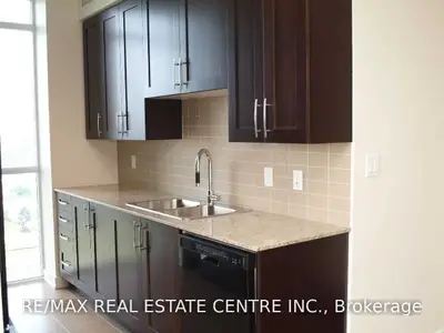 4070 Confederation Parkway 904, Mississauga, ON L5B 0E9