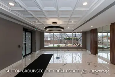 155 Hillcrest Avenue 1111, Mississauga, ON L5B 3Z2