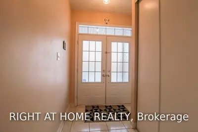 7336 Golden Meadow Court, Mississauga, ON L5W 0B8