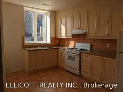 2417 Dundas Street W Unit G1, Toronto W02, ON M6P 1X3