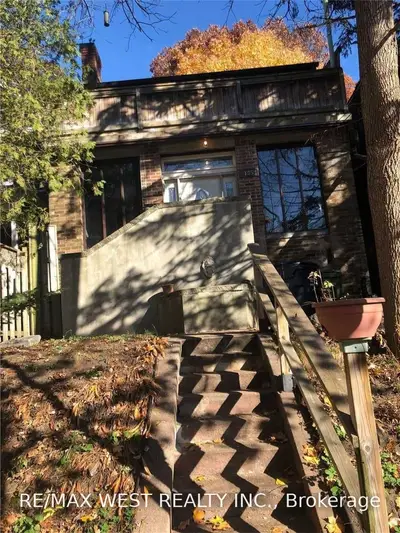 185 Clendenan Avenue, Toronto W02, On M6p 2w9