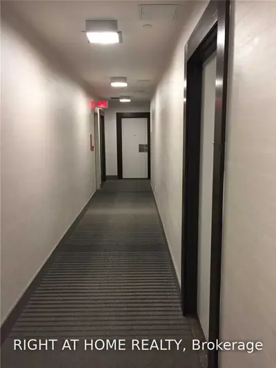 510 Curran Place 504, Mississauga, ON L5B 0J8
