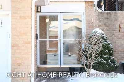 111 Chalfield Lane, Mississauga, ON L4Z 1K8