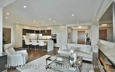 65 Port Street 209, Mississauga, ON L5G 4V3