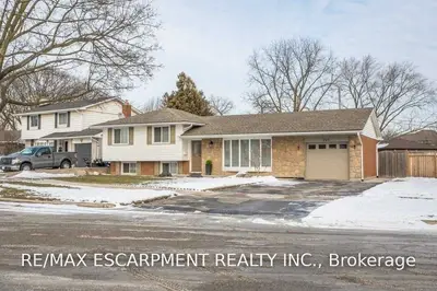 649 Geneva Park Drive, Burlington, ON L7N 3C2