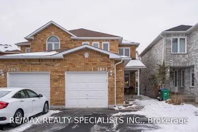 3863 Ponderosa Lane, Mississauga, ON L5N 6W4