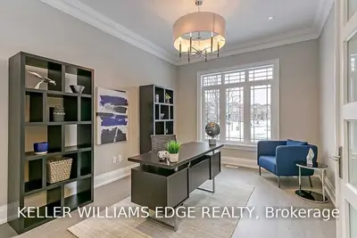 6469 Western Skies Way, Mississauga, ON L5W 1H7