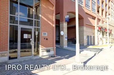 320 City Centre Drive 209, Mississauga, ON L5B 4N3