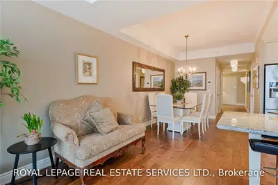 205 Lakeshore Road W 405, Oakville, ON L6K 0H8