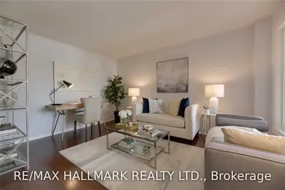 7477 Doverwood Drive, Mississauga, On L5n 6n2