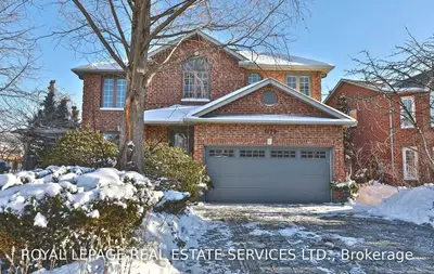 1179 Gable Drive, Oakville, On L6j 7n8