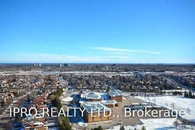 4699 Glen Erin Drive Ph 03, Mississauga, ON L4M 2E5