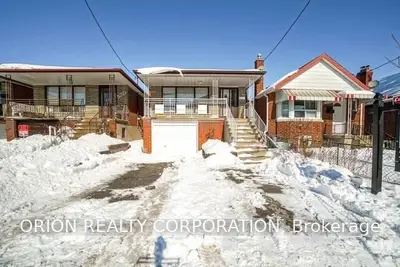 1052 Briar Hill Avenue, Toronto W04, ON M6B 1M7