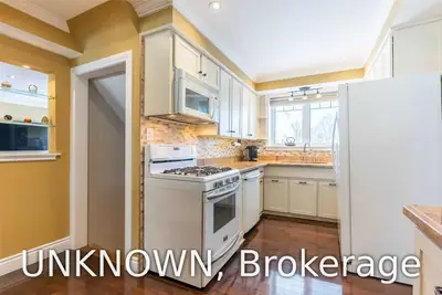 5087 Meadowhill Road, Burlington, ON L7L 3K7