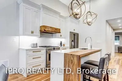 1222 Grange Road, Oakville, ON L6H 1P7
