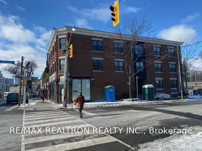 254 Armadale Avenue 1, Toronto W02, ON M6S 3X4