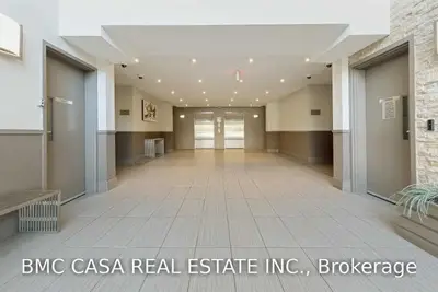 570 Lolita Gardens 138, Mississauga, ON L5A 0A1