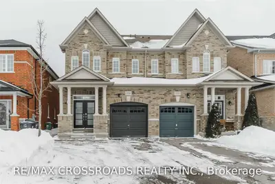 3056 Ozzie Drive, Mississauga, ON L5M 0V9