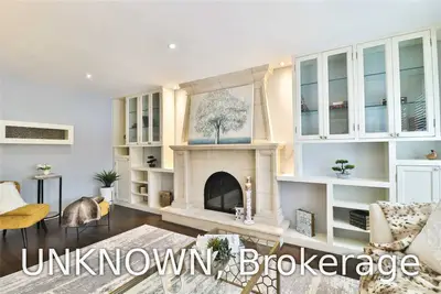 1555 Lewes Way, Mississauga, ON L4W 3S4