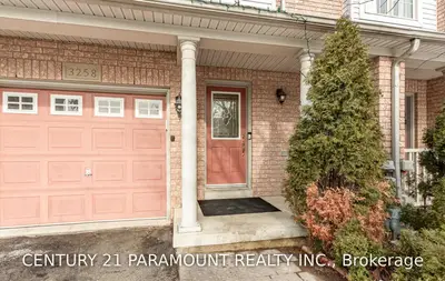 3258 Flagstone Drive, Mississauga, ON L5M 7T8