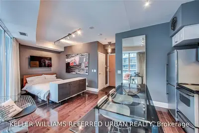58 Marine Parade Drive 327, Toronto W06, ON M8V 4G1