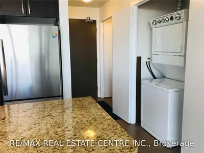 4065 Brickstone Mews 3003, Mississauga, ON L5B 0G3