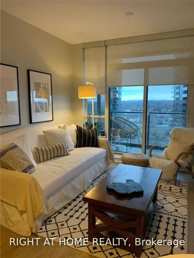 36 PARK LAWN Road 1907, Toronto W06, ON M8V 0E5