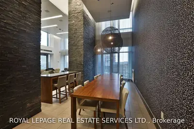 360 Square One Drive 2311, Mississauga, ON L5B 0G7