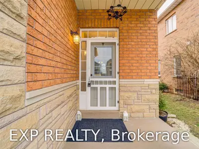2312 Newcastle Crescent, Oakville, ON L6M 4P5