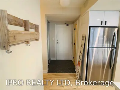 350 Webb Drive 1601, Mississauga, ON L5B 3W4