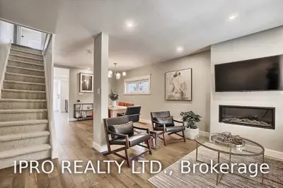 44 Harshaw Avenue, Toronto W02, ON M6S 1Y1