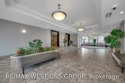 4235 Sherwoodtowne Boulevard 1608, Mississauga, ON L4Z 1W3