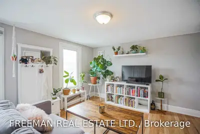 1080 Dupont Street, Toronto W02, ON M6H 1Z6