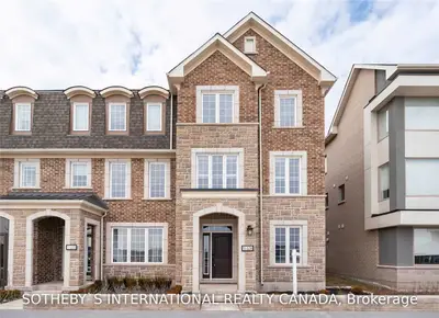 3256 Charles Fay Passage 16, Oakville, ON L6M 1S2