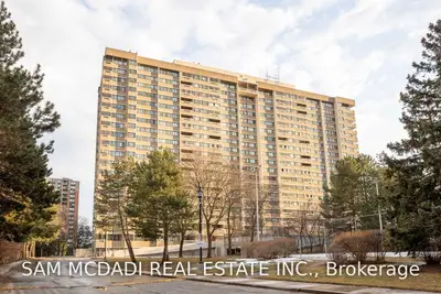 50 Elm Drive 103, Mississauga, ON L5A 3X2