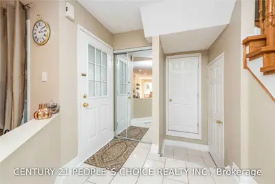 5352 Marblewood Drive, Mississauga, ON L5V 2L9