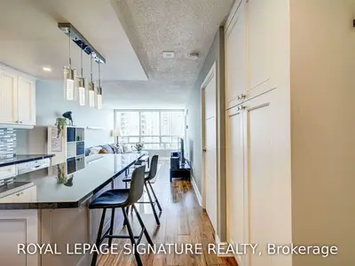 50 Kingsbridge Garden Circle 904, Mississauga, ON L5R 1Y2