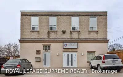 16 Nashville Avenue 202, Toronto W03, ON M6M 1J1