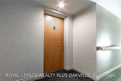 100 Lakeshore Road 707, Oakville, ON L6J 6M9