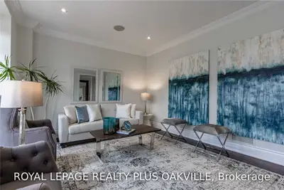 3356 Skipton Lane, Oakville, ON L6M 0K3