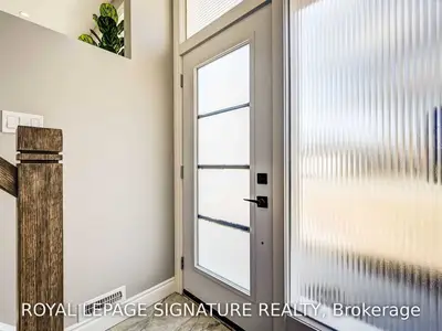 5416 Spruce Avenue, Burlington, ON L7L 1N9