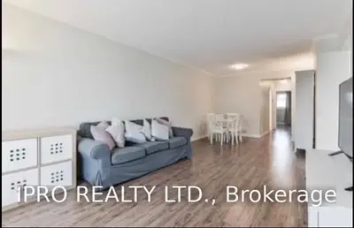 2023 Fontwell Crescent, Mississauga, ON L5J 2G6