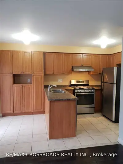222 Albright Road, Brampton, On L6x 5e7