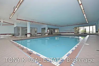 250 Webb Drive 610, Mississauga, ON L5B 3Z4