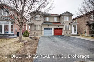 4889 Yorkshire Avenue, Mississauga, ON L4Z 4H6