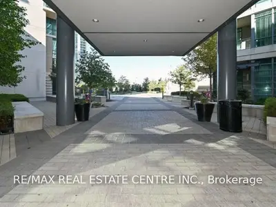 215 Sherway Gardens Road 1107, Toronto W08, ON M9C 0A4
