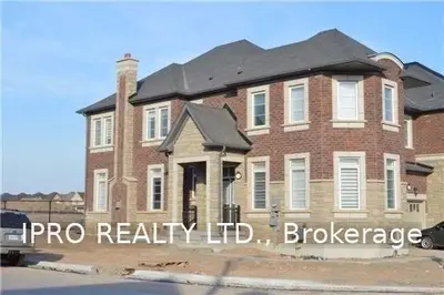 174 Sixteen Mile Drive, Oakville, ON L6M 0T7