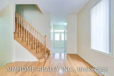 510 Coach Drive, Mississauga, ON L5R 0C3